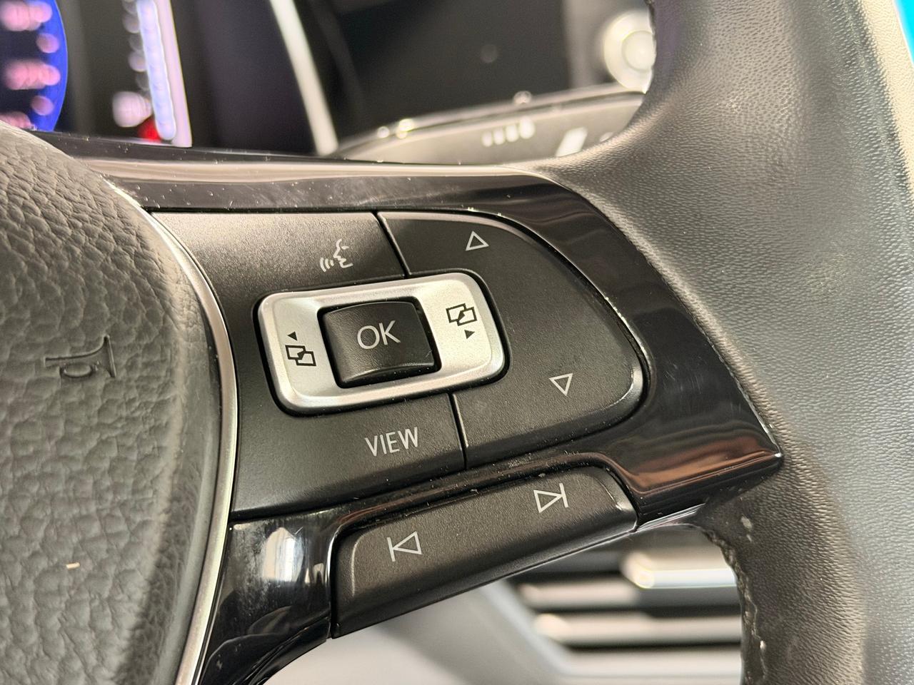 2020 Volkswagen Jetta Execline+Cooled Leather+Roof+CLEAN CARFAX Photo