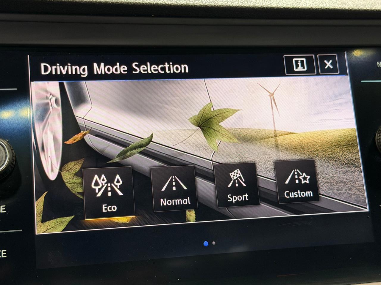 2020 Volkswagen Jetta Execline+Cooled Leather+Roof+CLEAN CARFAX Photo