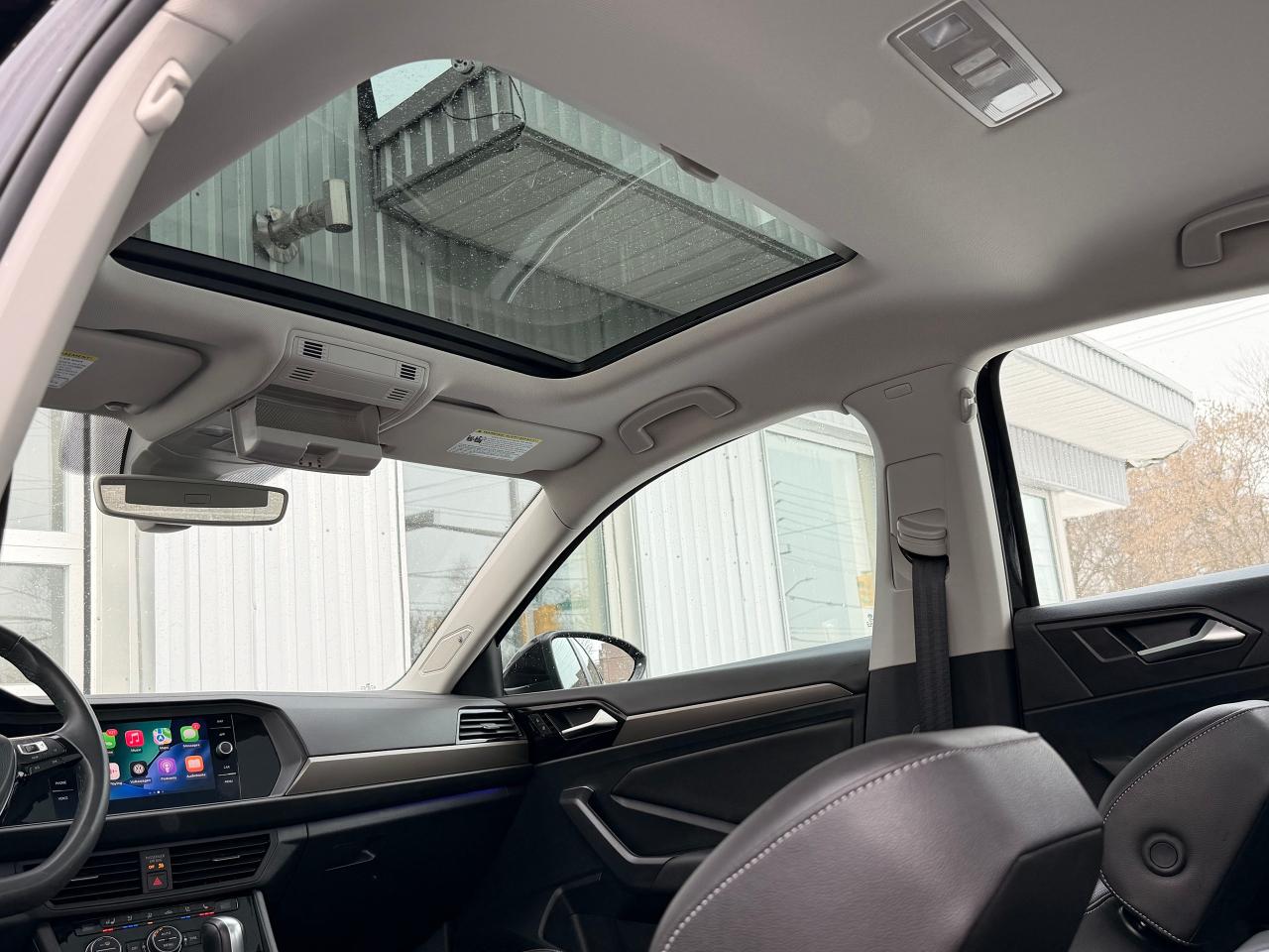 2020 Volkswagen Jetta Execline+Cooled Leather+Roof+CLEAN CARFAX Photo3