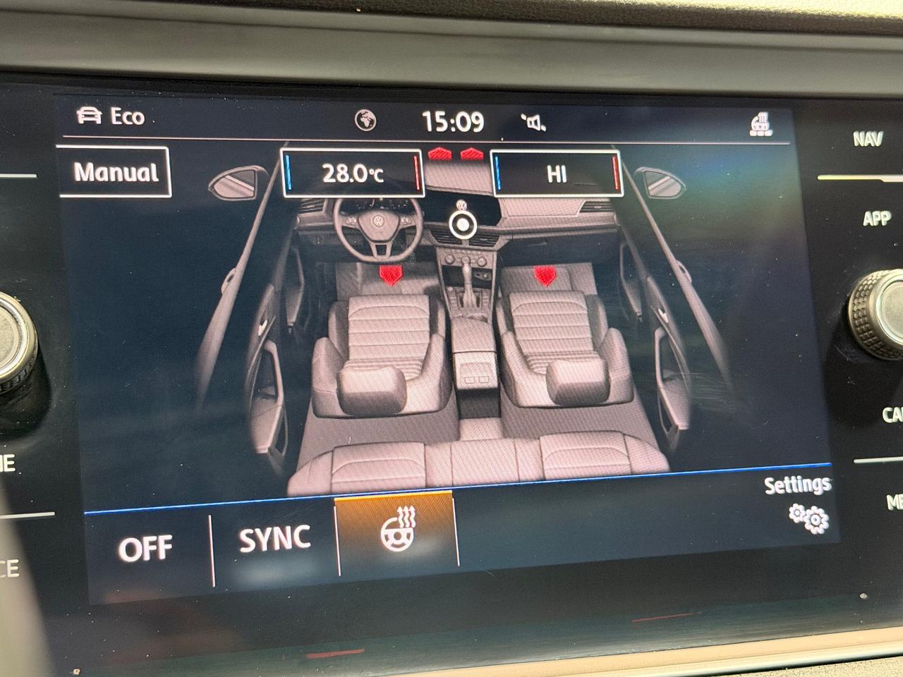 2020 Volkswagen Jetta Execline+Cooled Leather+Roof+CLEAN CARFAX Photo