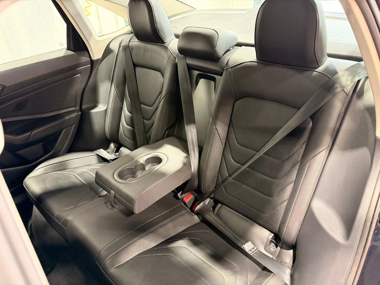 2020 Volkswagen Jetta Execline+Cooled Leather+Roof+CLEAN CARFAX Photo88