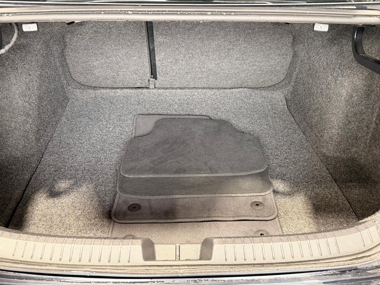 2020 Volkswagen Jetta Execline+Cooled Leather+Roof+CLEAN CARFAX Photo89