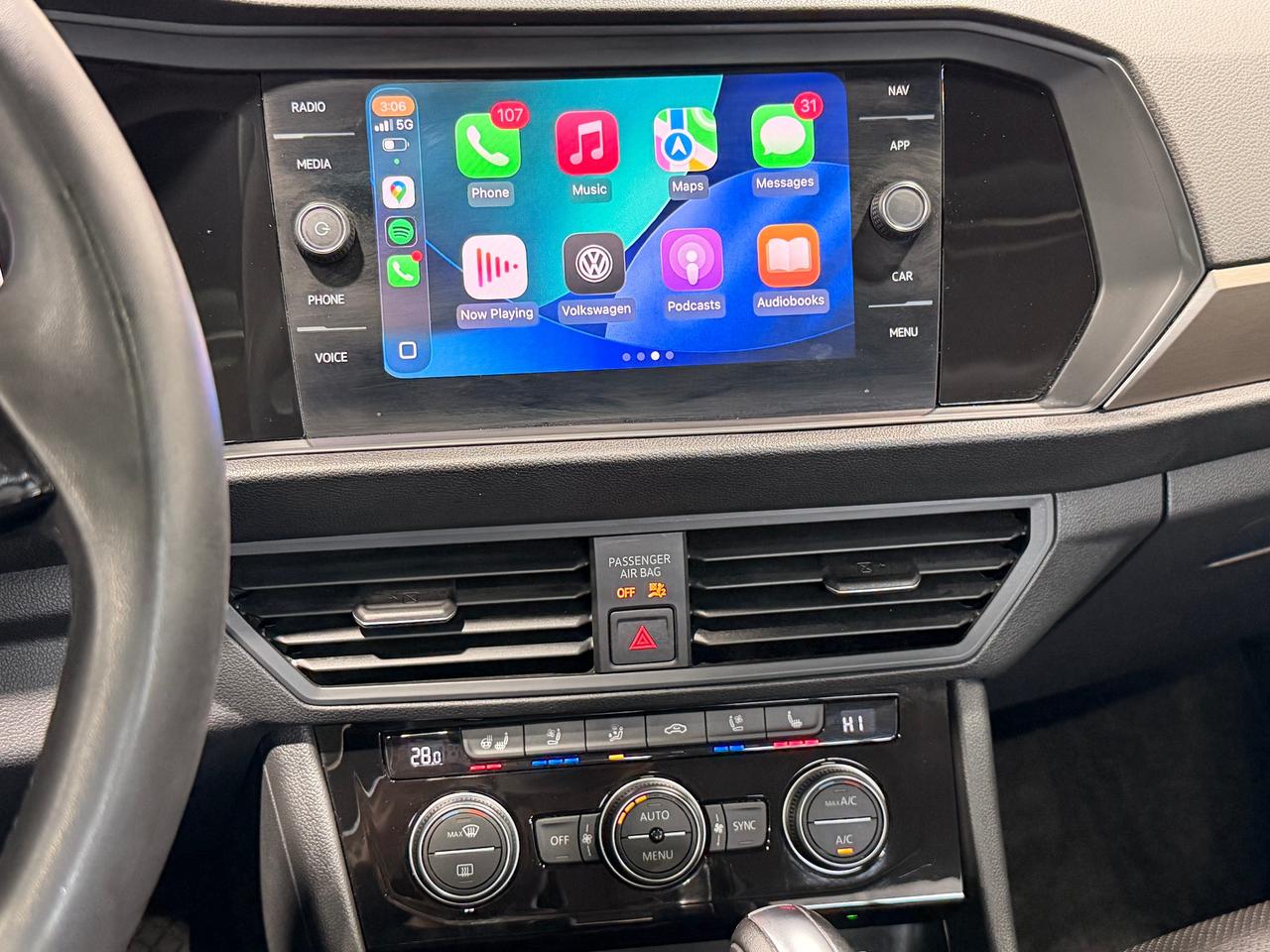 2020 Volkswagen Jetta Execline+Cooled Leather+Roof+CLEAN CARFAX Photo