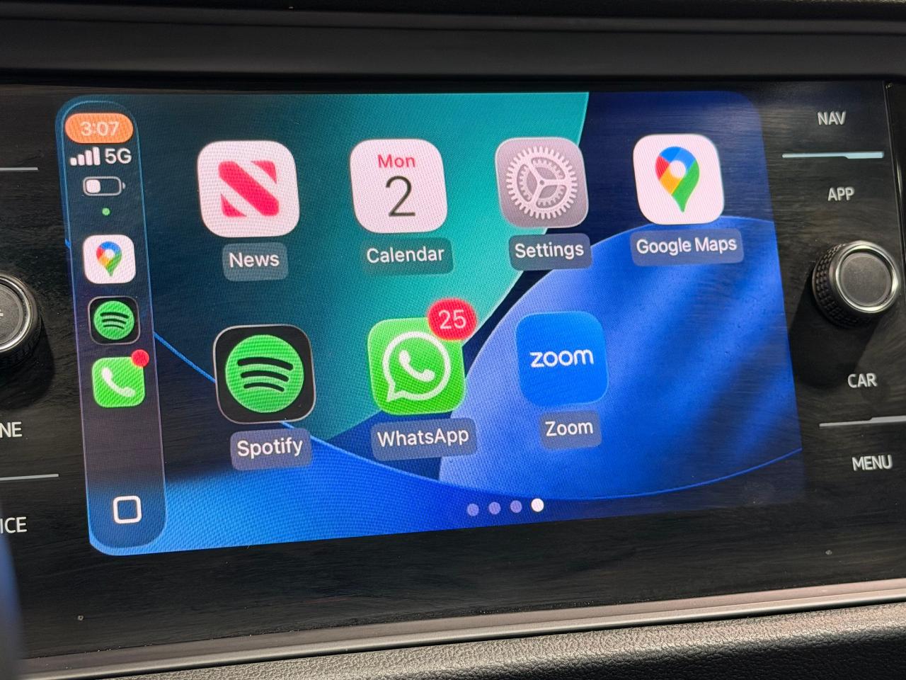 2020 Volkswagen Jetta Execline+Cooled Leather+Roof+CLEAN CARFAX Photo31