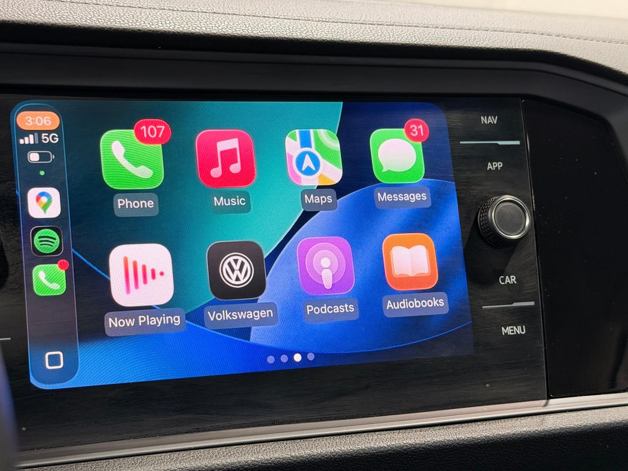 2020 Volkswagen Jetta Execline+Cooled Leather+Roof+CLEAN CARFAX Photo