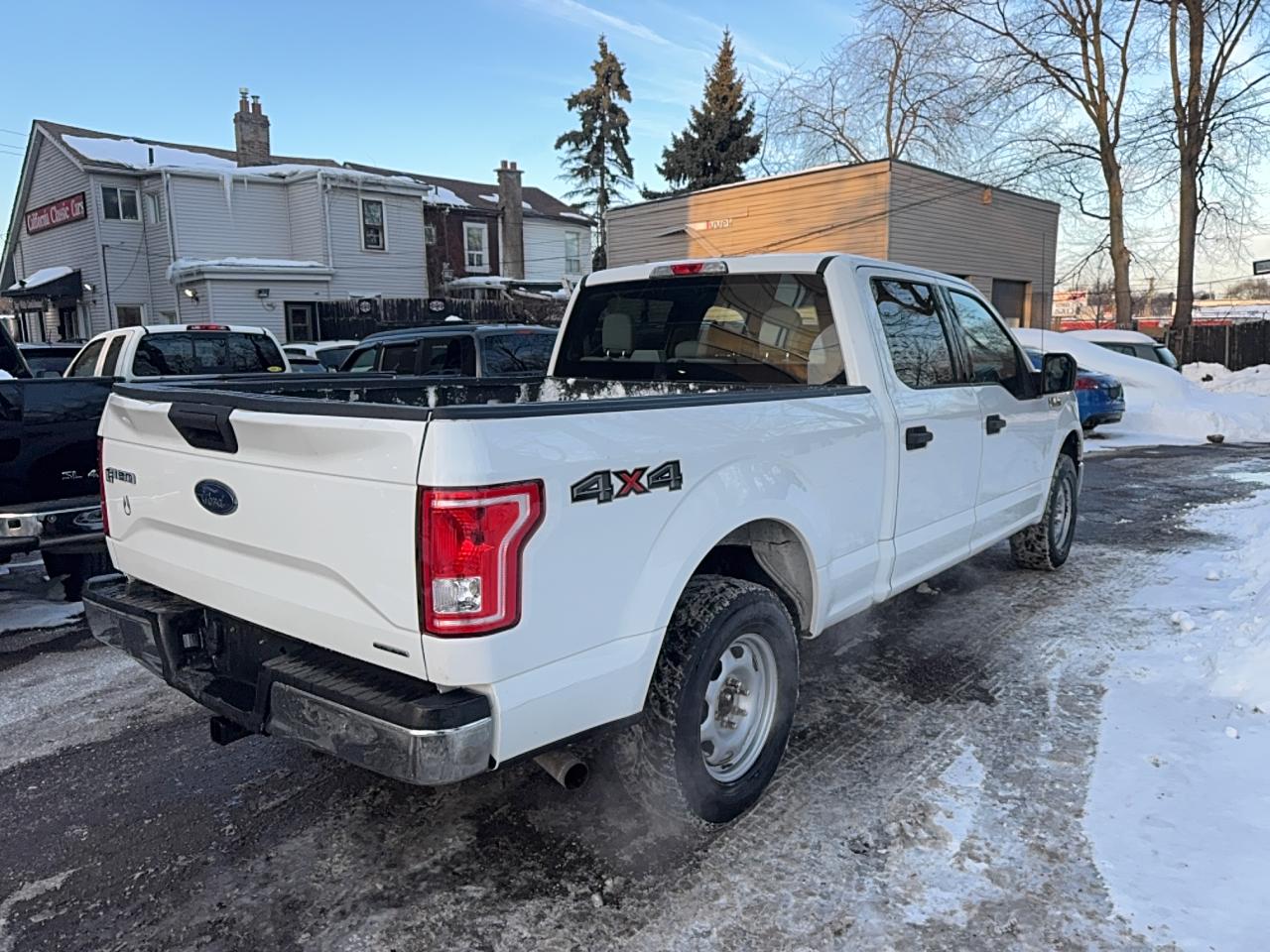 2016 Ford F-150 XLT Photo3