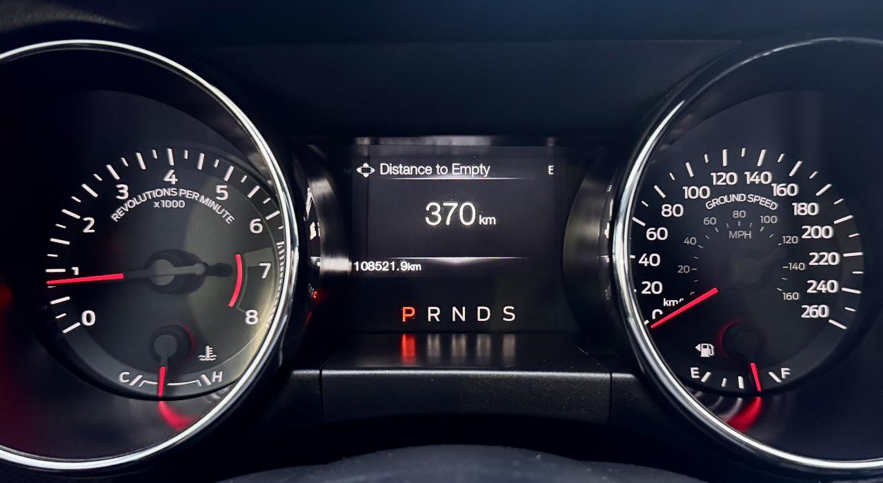 2017 Ford Mustang FINANCING AVAILABLE Photo11