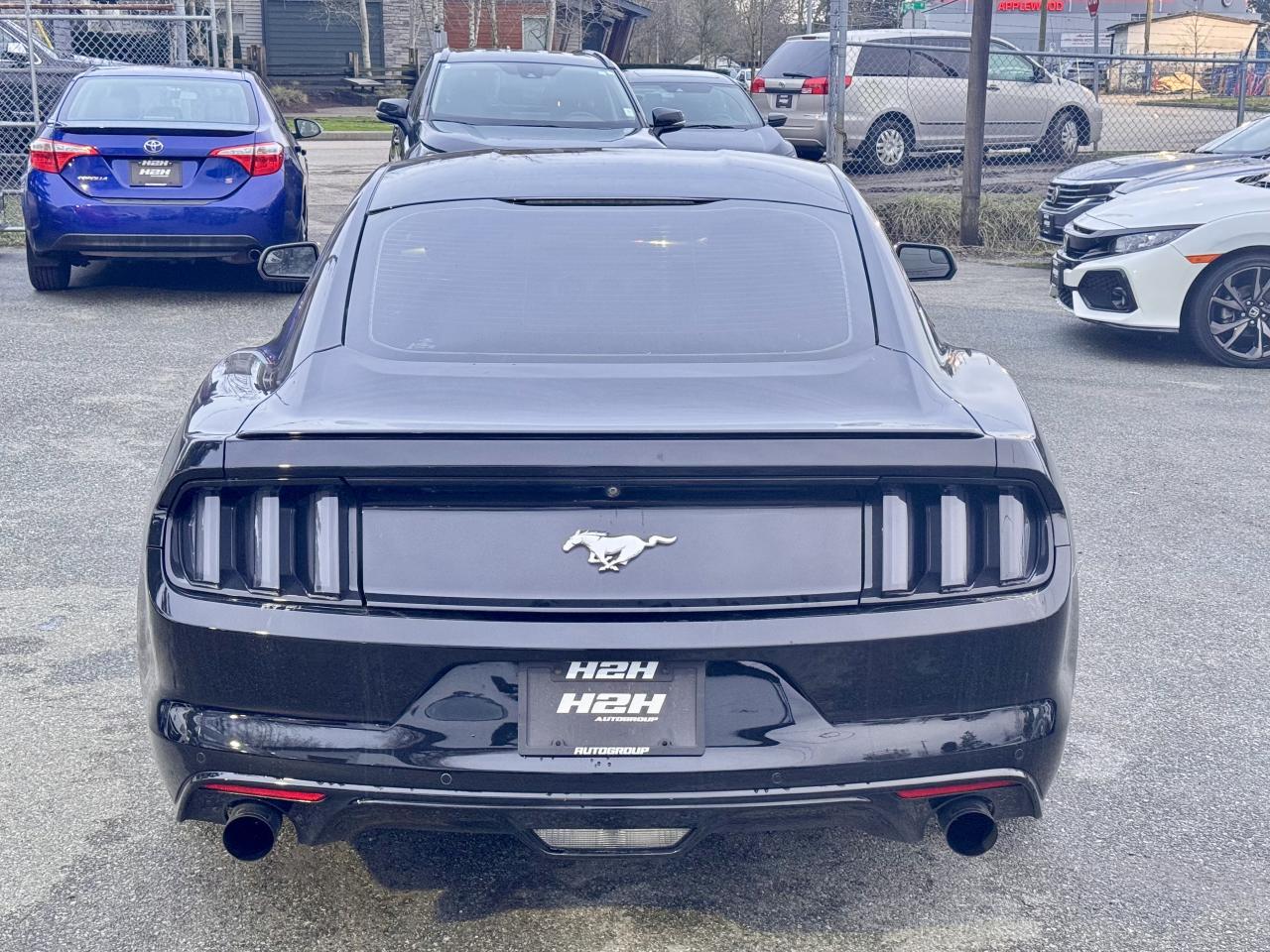 2017 Ford Mustang FINANCING AVAILABLE Photo6