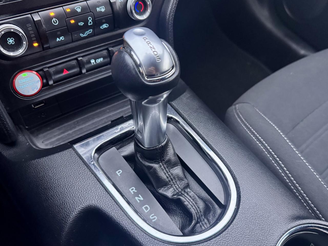 2017 Ford Mustang FINANCING AVAILABLE Photo12