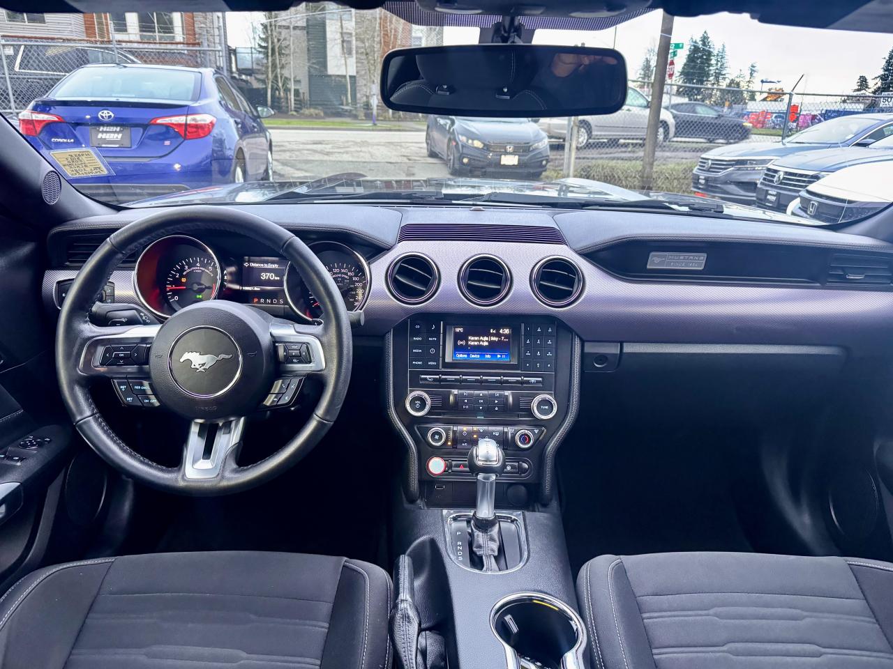 2017 Ford Mustang FINANCING AVAILABLE Photo10