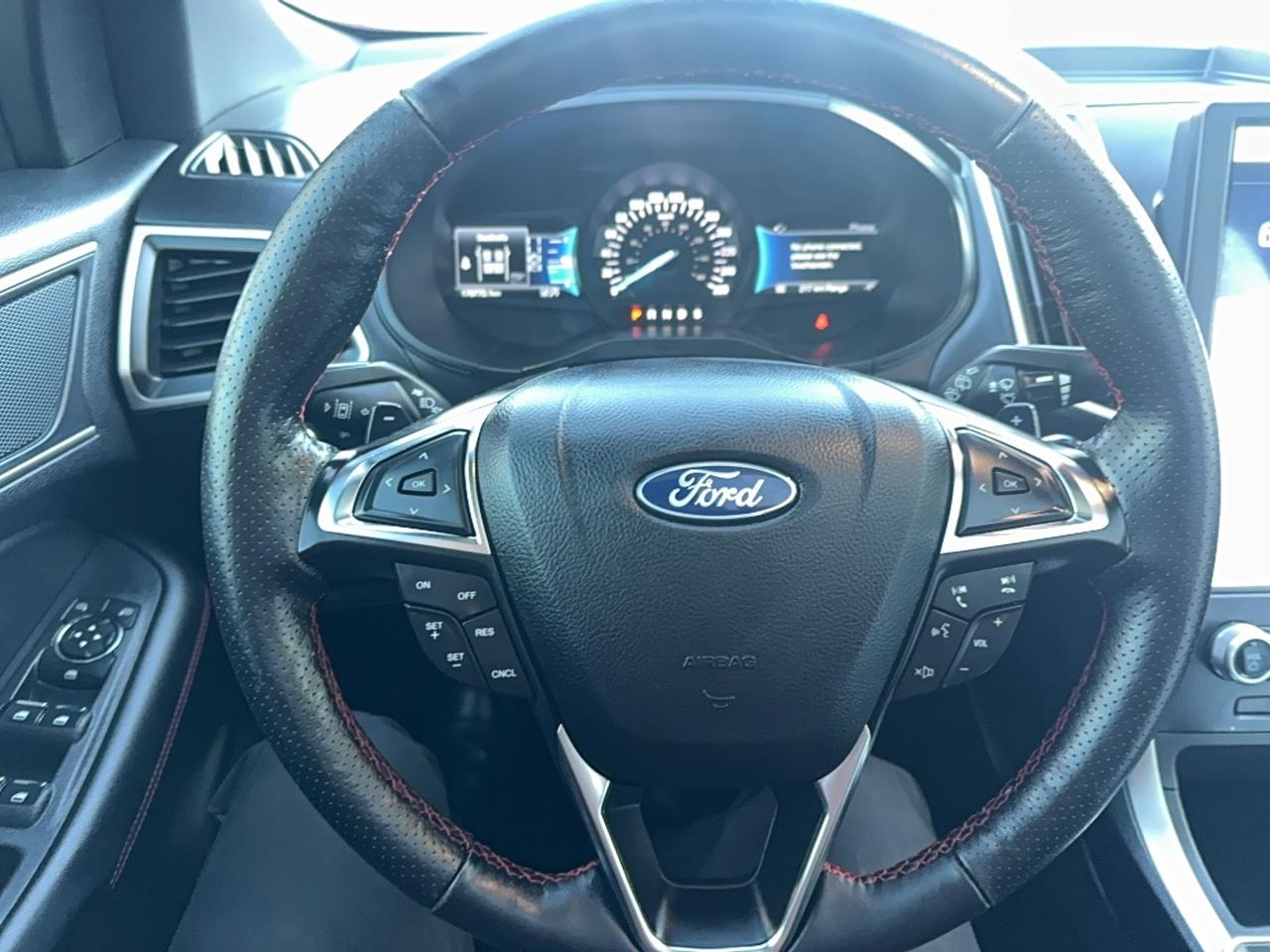 2022 Ford Edge ST Line Photo