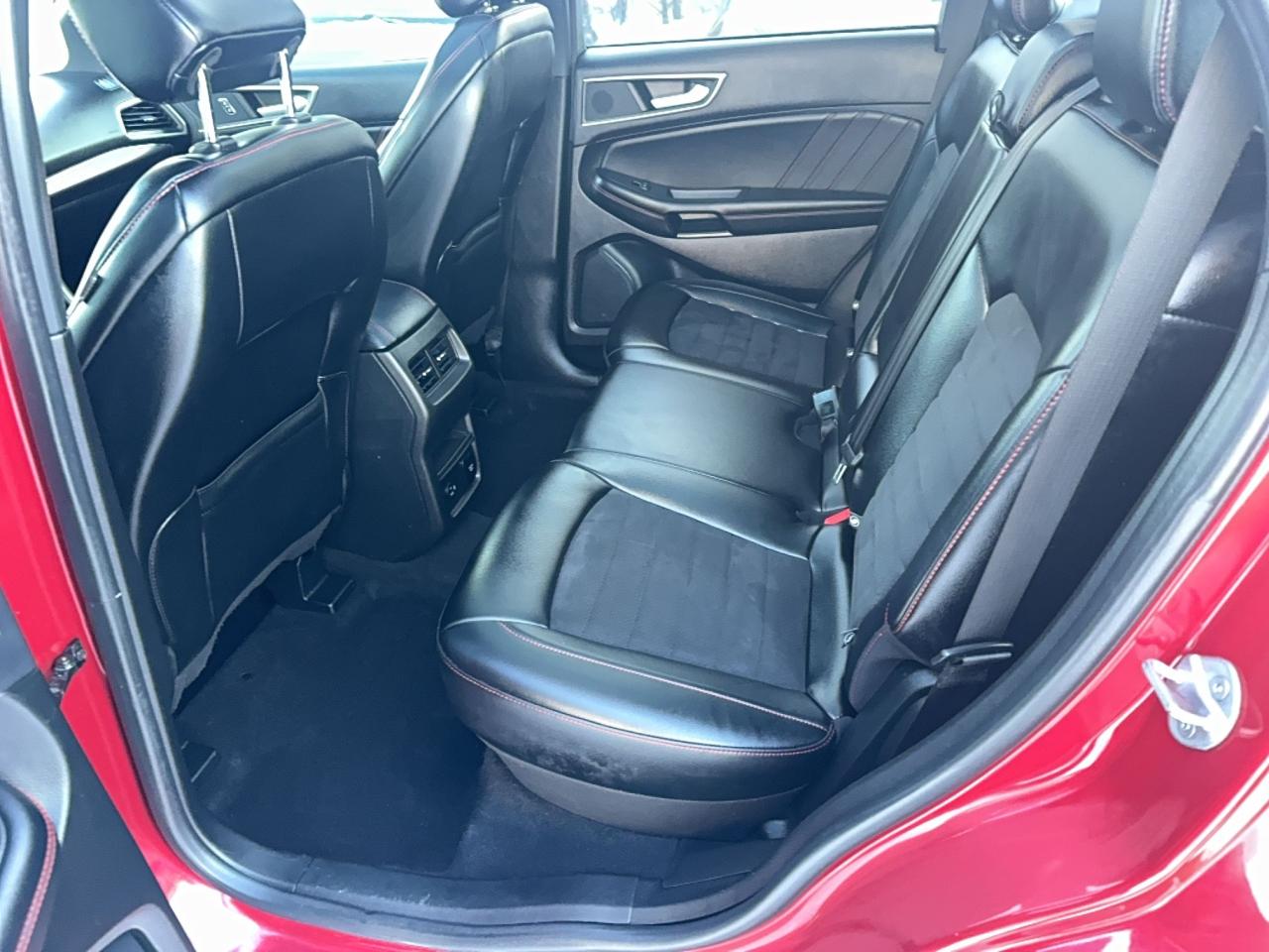 2022 Ford Edge ST Line Photo