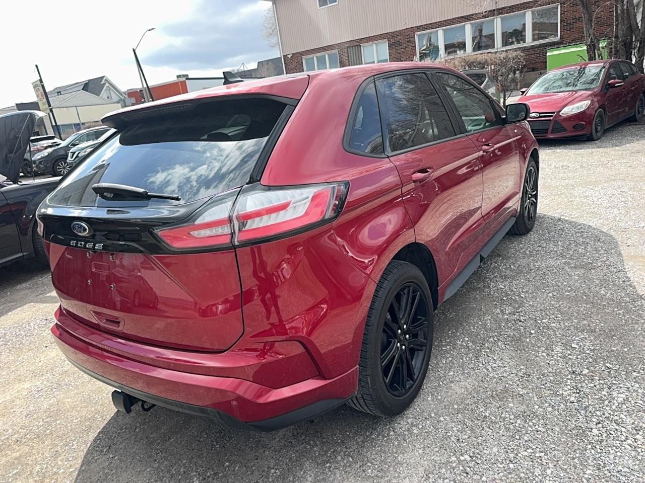 2022 Ford Edge ST Line Photo