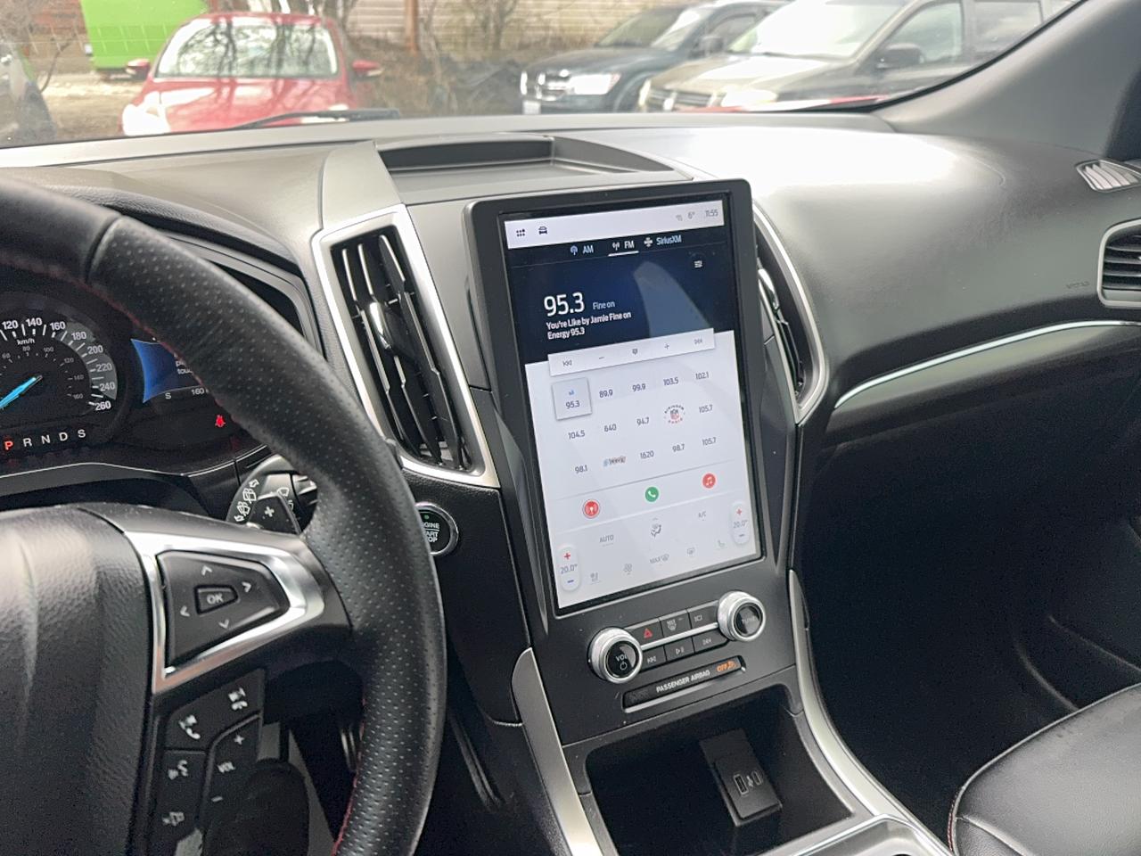 2022 Ford Edge ST Line Photo