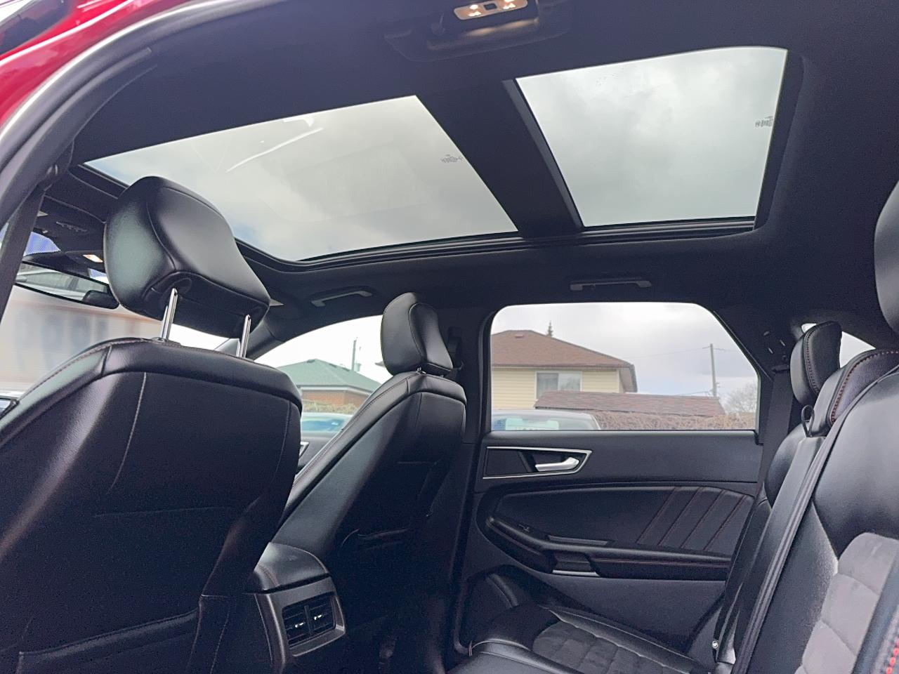 2022 Ford Edge ST Line Photo