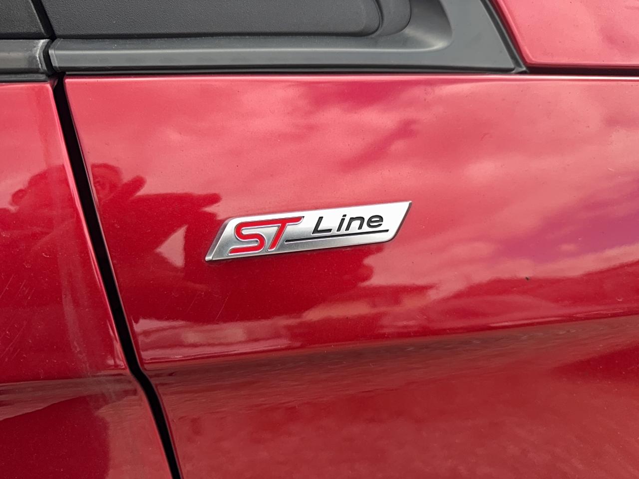 2022 Ford Edge ST Line Photo