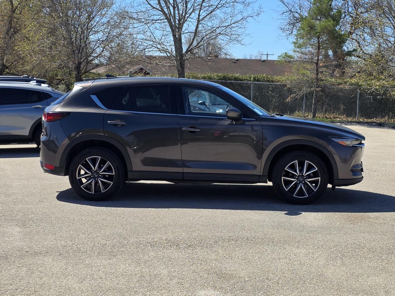 2018 Mazda CX-5 Grand Touring AWD Photo3