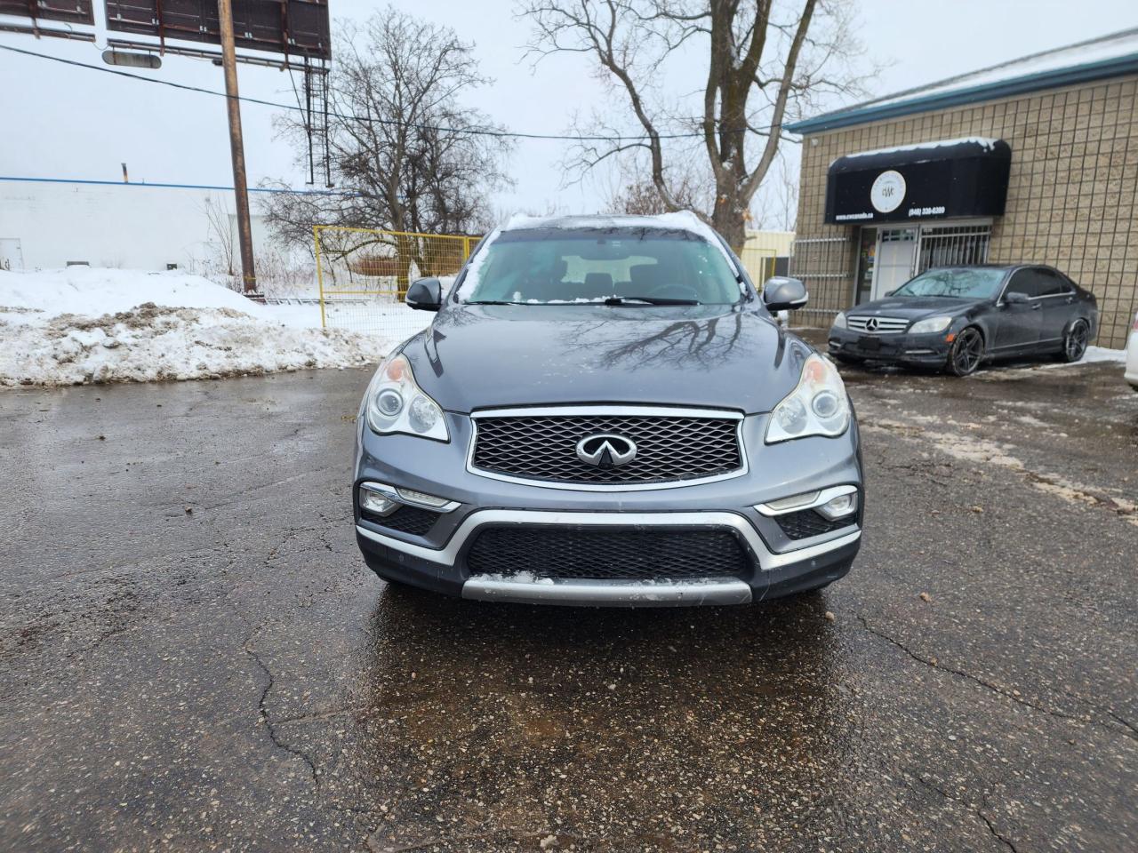 2016 Infiniti QX50 PREMIUM l Full Service Records l AWD l Heated Seat
