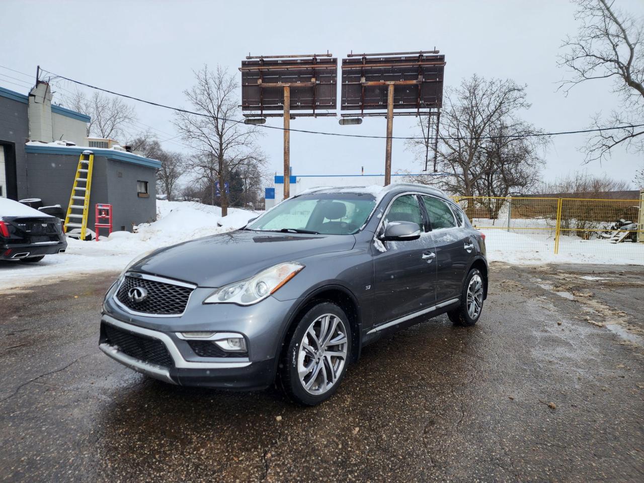 2016 Infiniti QX50 PREMIUM l Full Service Records l AWD l Heated Seat