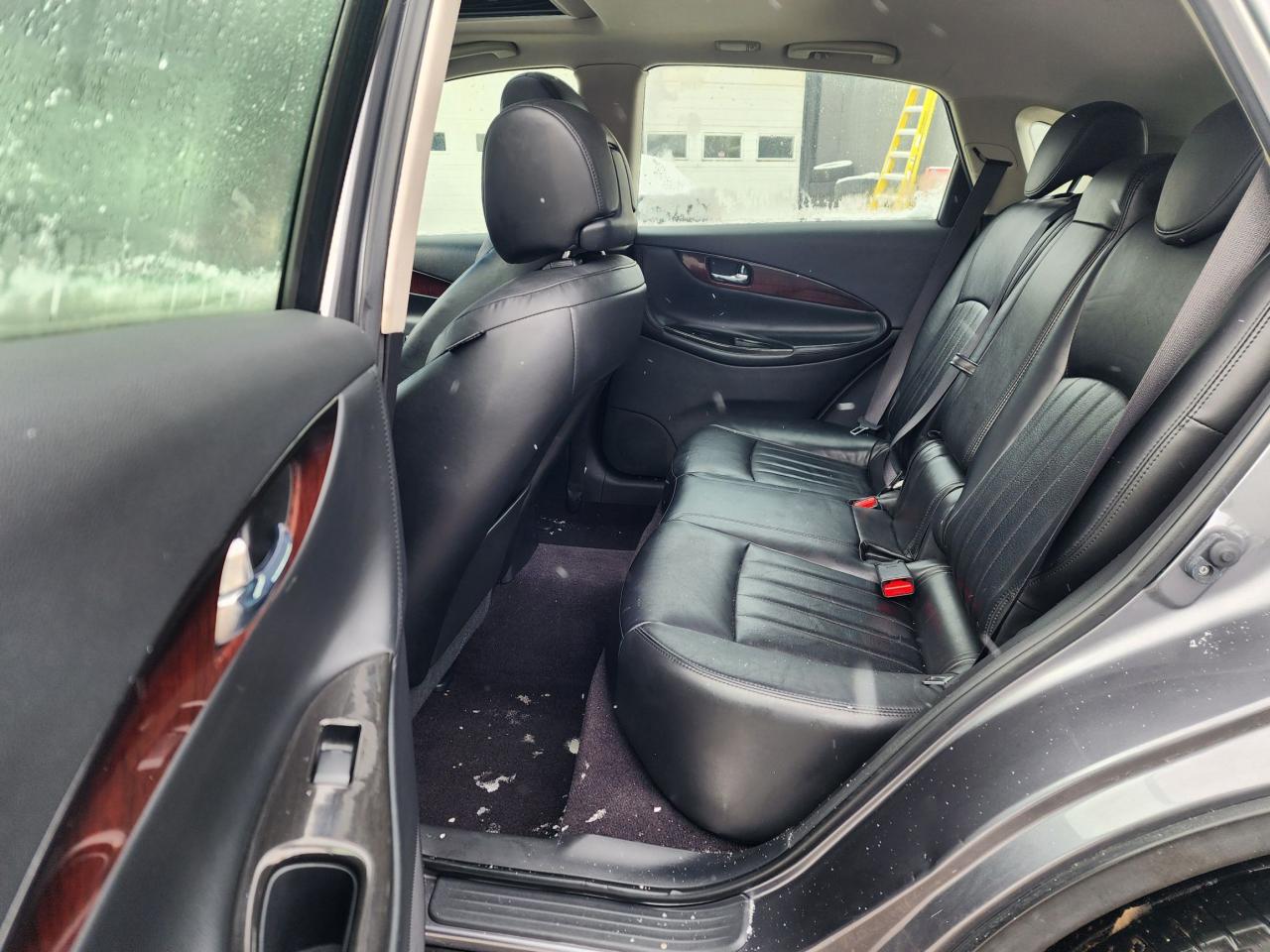 2016 Infiniti QX50 PREMIUM l Full Service Records l AWD l Heated Seat