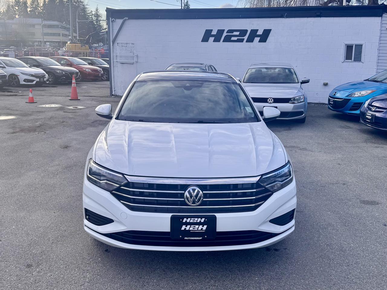 2019 Volkswagen Jetta FINANCING AVAILABLE Photo2
