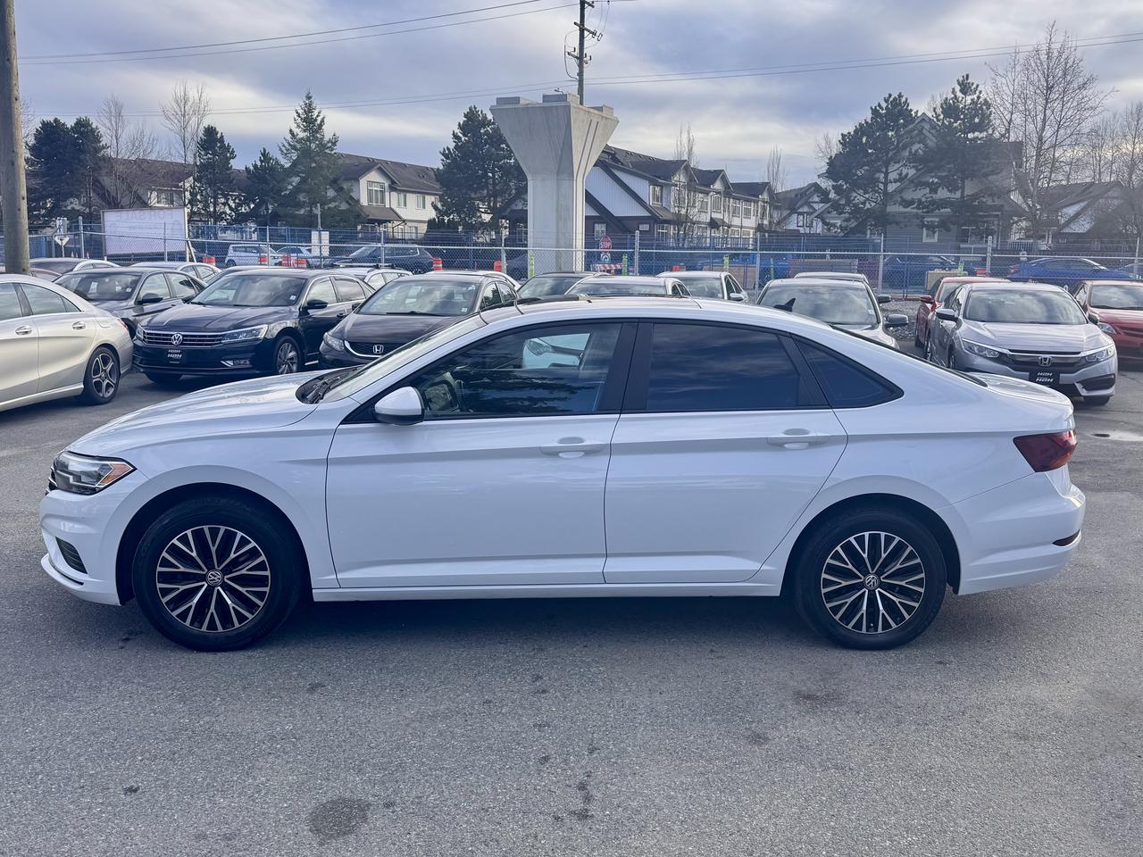 2019 Volkswagen Jetta FINANCING AVAILABLE Photo8