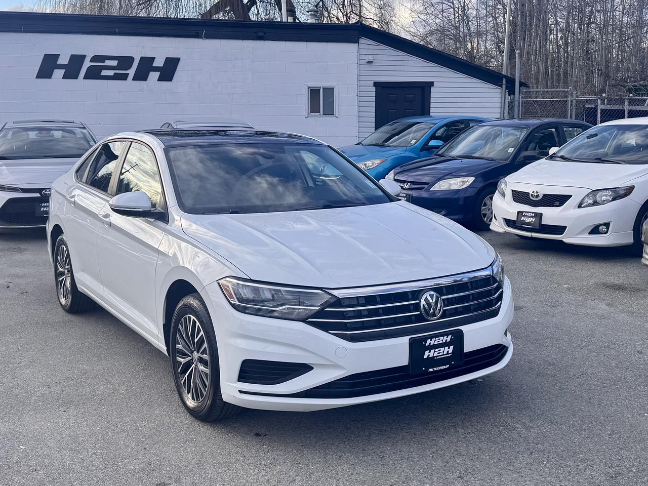 2019 Volkswagen Jetta FINANCING AVAILABLE Photo3