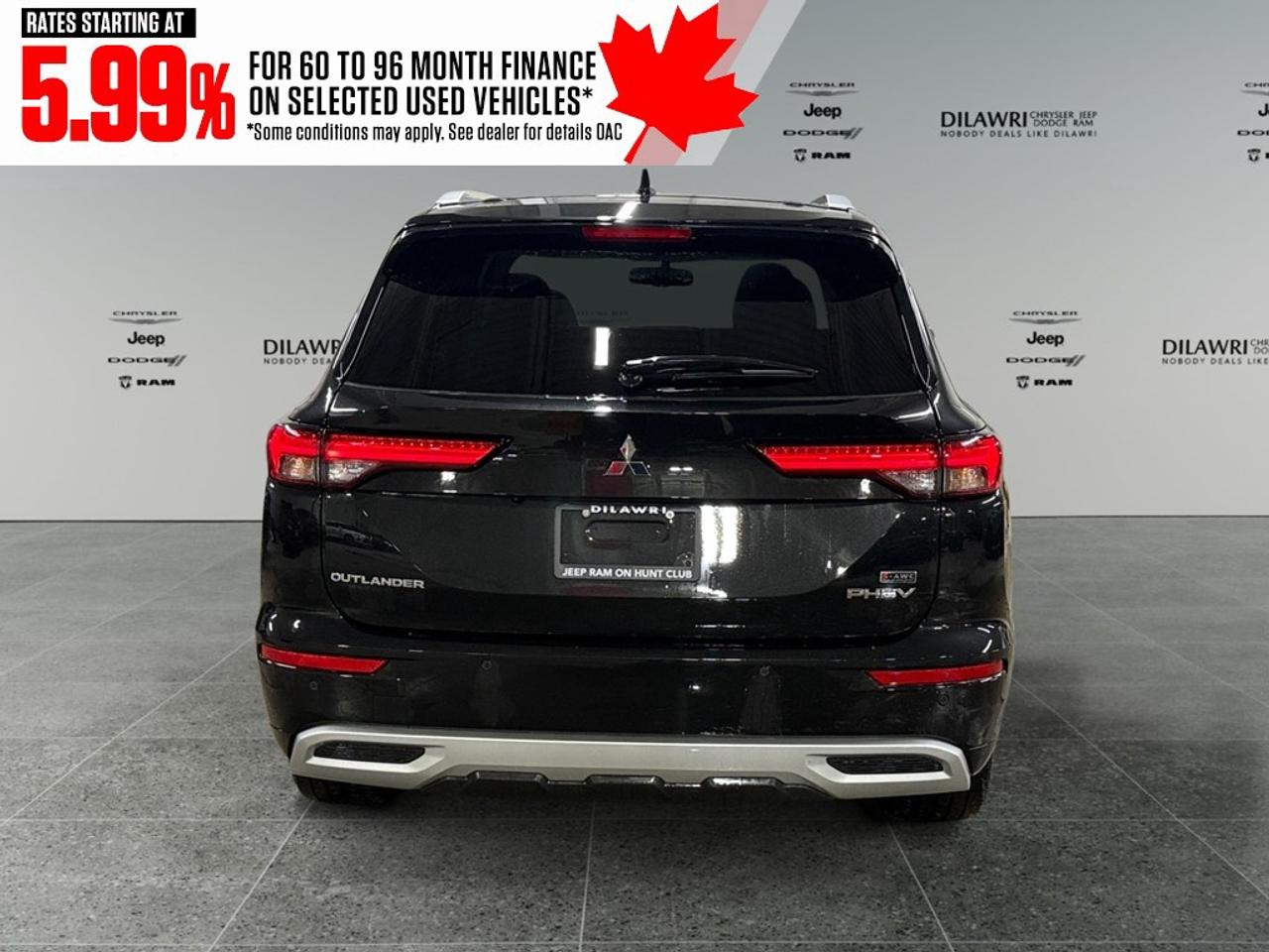 2023 Mitsubishi Outlander Plug-In Hybrid GT S-AWC Photo3