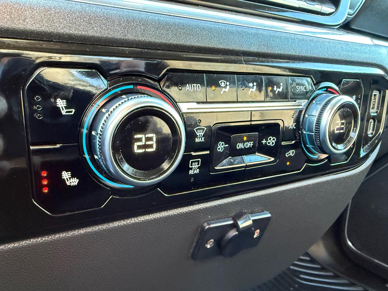 2023 GMC Sierra 1500 Elevation Heated Steering and Seats! AutoStart! Photo