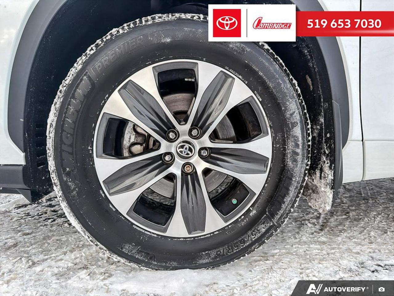 2022 Toyota Highlander XLE Photo