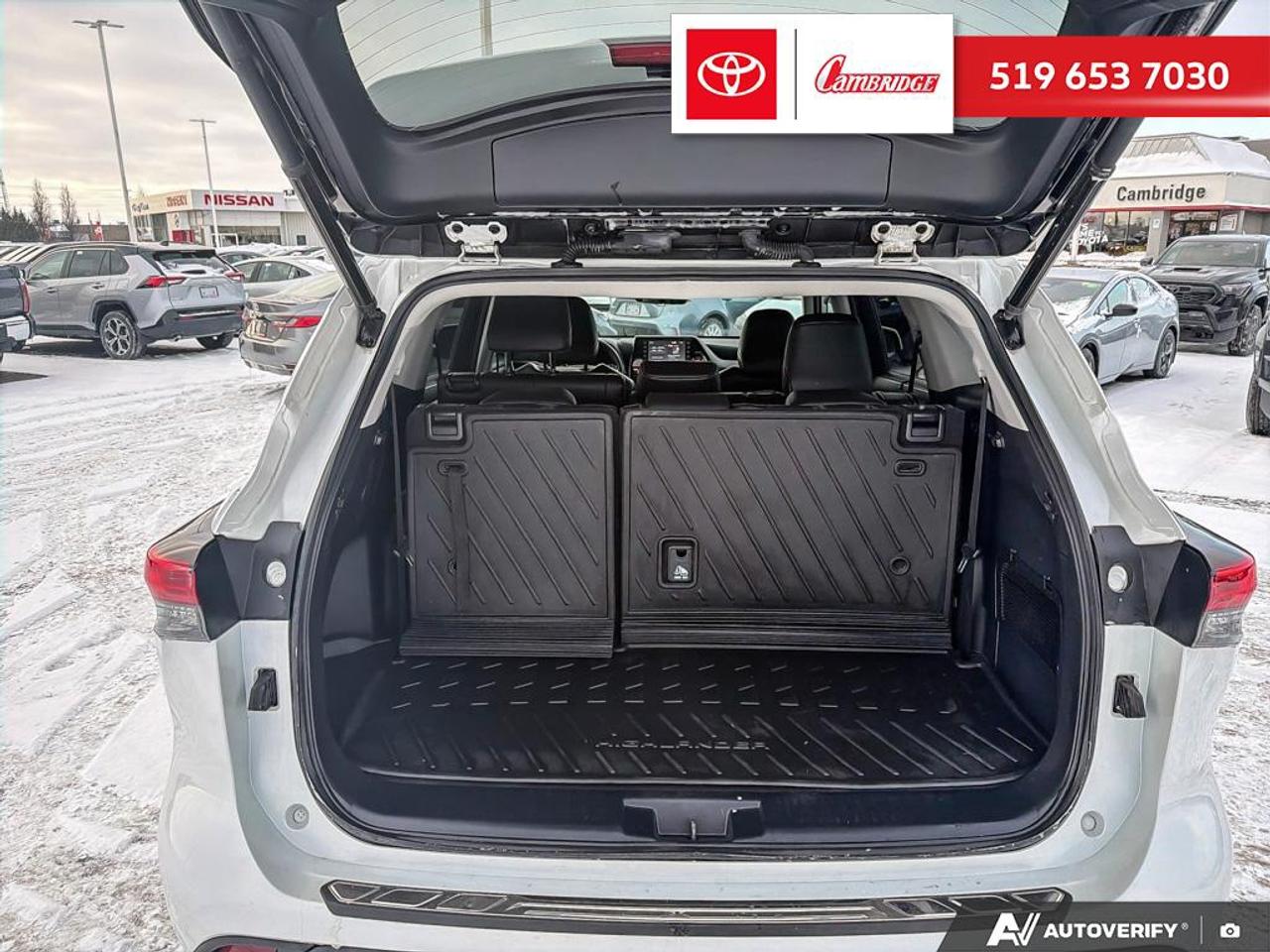 2022 Toyota Highlander XLE Photo