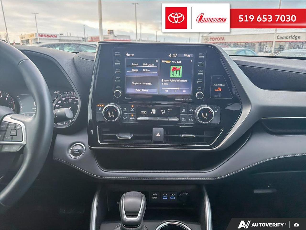 2022 Toyota Highlander XLE Photo