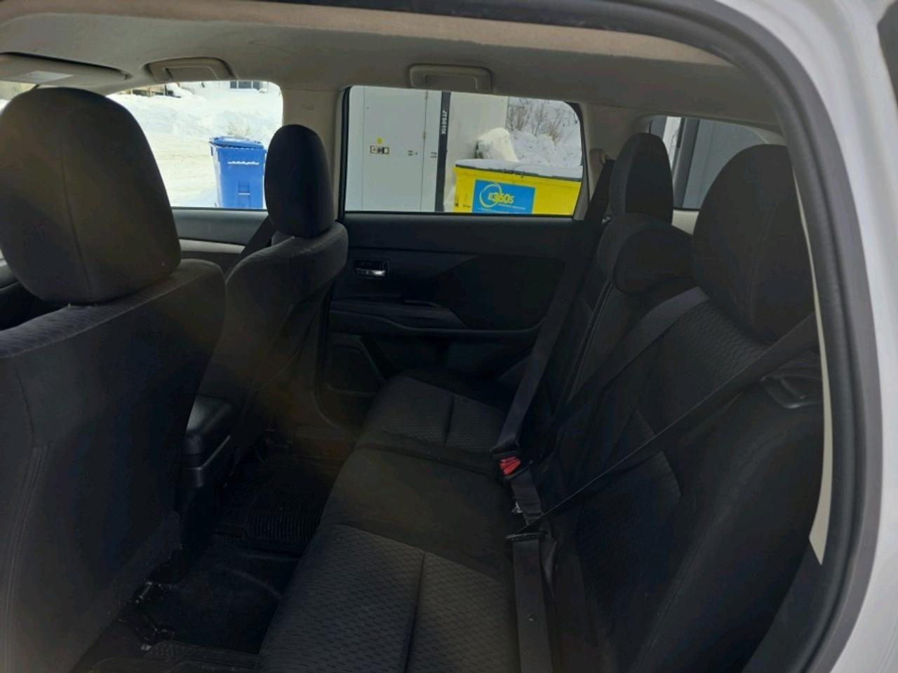 2014 Mitsubishi Outlander SE  AWC Photo