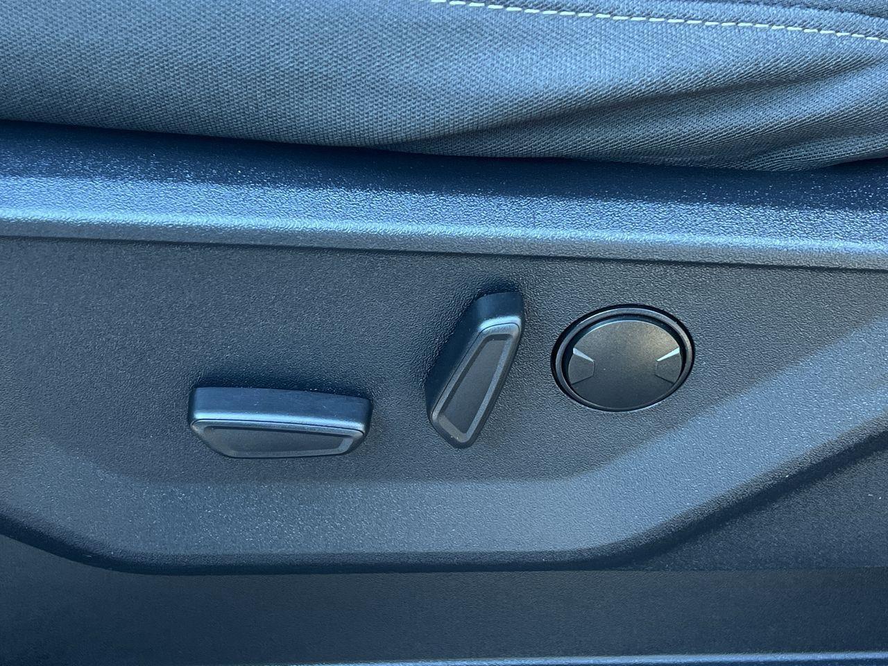 2023 Ford F-150 XLT 4X4, HEATED SEATS, SIRIUS XM, NAV, BACK UP CAM, POWER LIFTGATE!! Photo