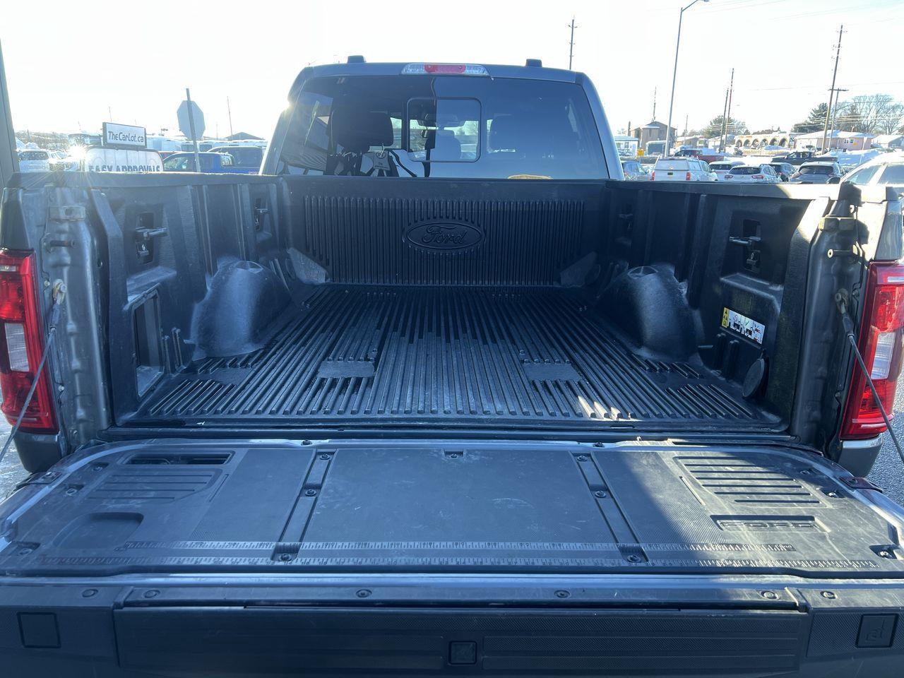 2023 Ford F-150 XLT 4X4, HEATED SEATS, SIRIUS XM, NAV, BACK UP CAM, POWER LIFTGATE!! Photo