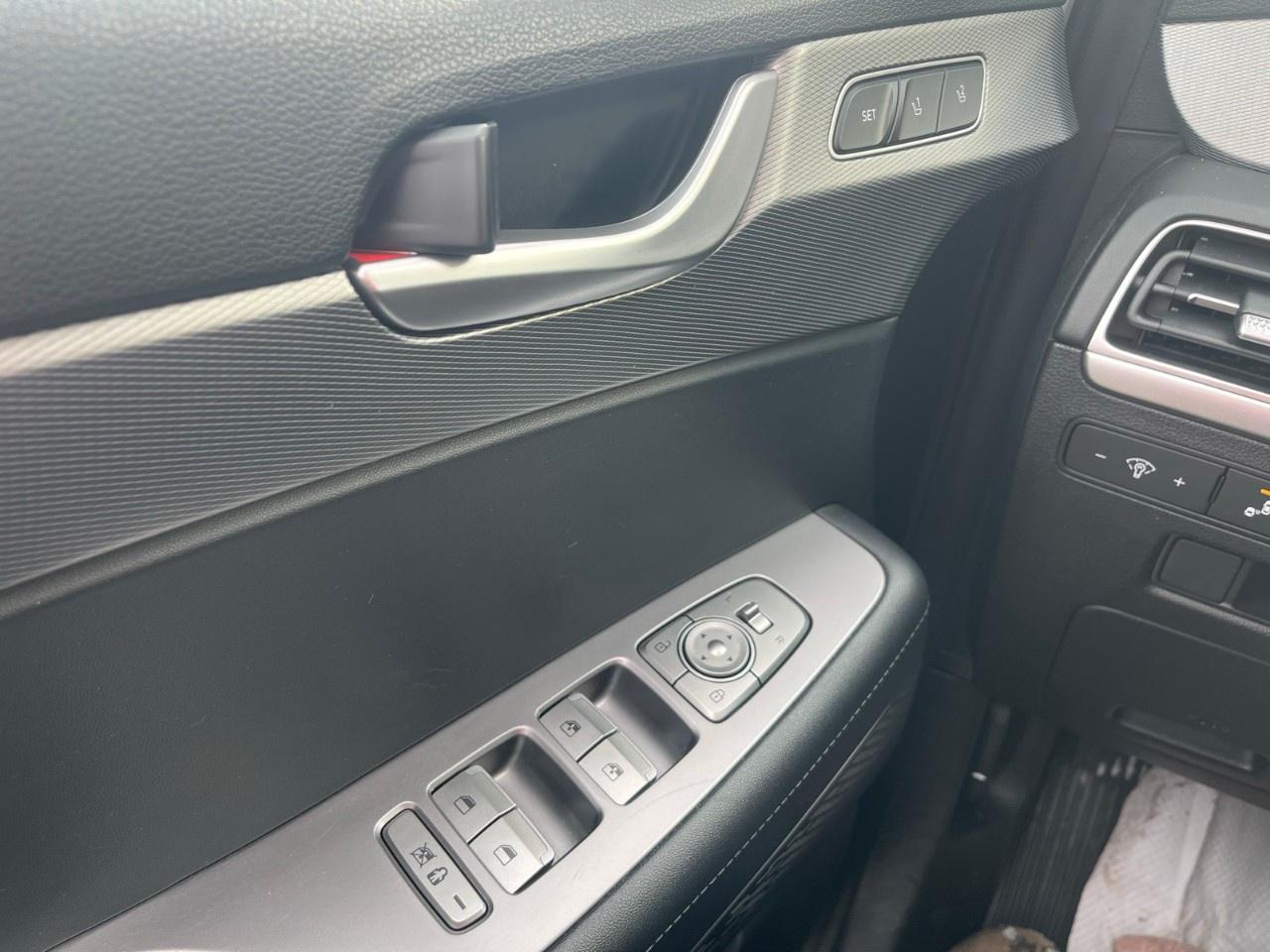 2022 Hyundai PALISADE Preferred 8-Passenger AWD Photo