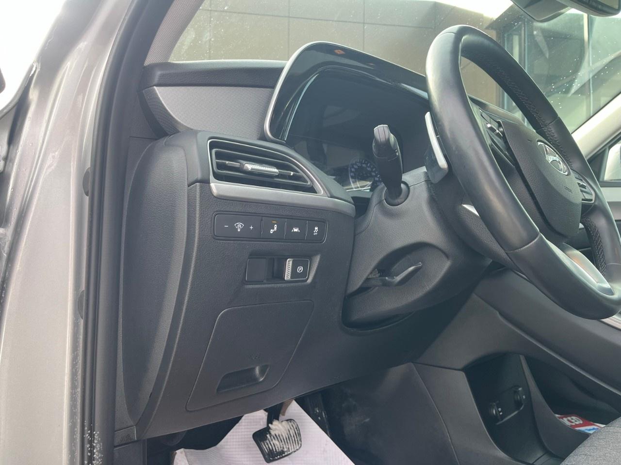 2022 Hyundai PALISADE Preferred 8-Passenger AWD Photo