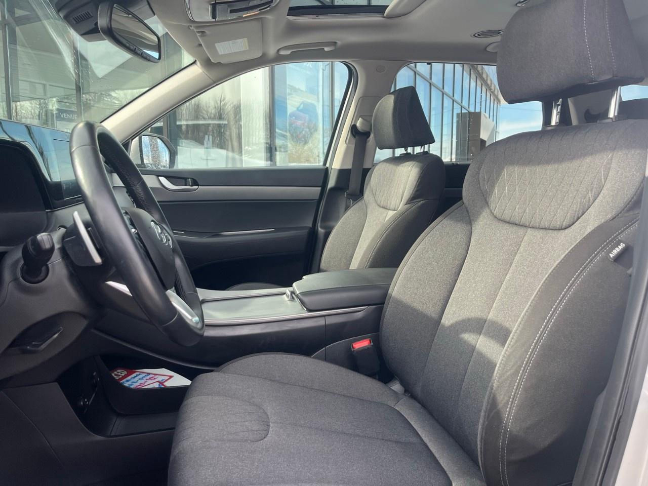 2022 Hyundai PALISADE Preferred 8-Passenger AWD Photo