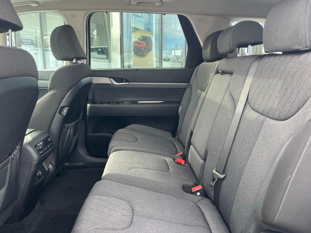 2022 Hyundai PALISADE Preferred 8-Passenger AWD Photo