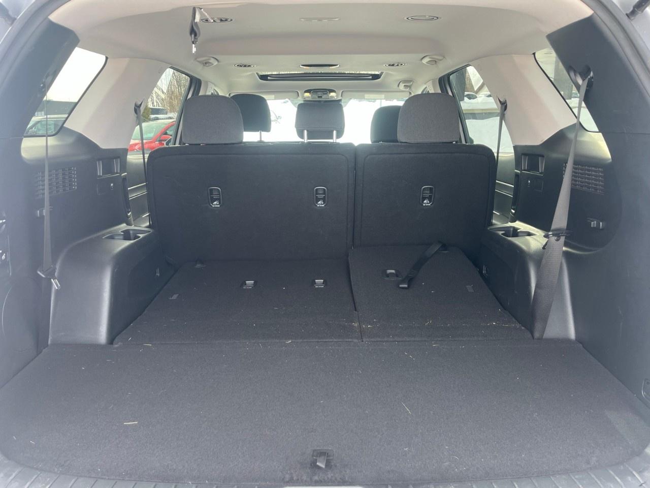 2022 Hyundai PALISADE Preferred 8-Passenger AWD Photo