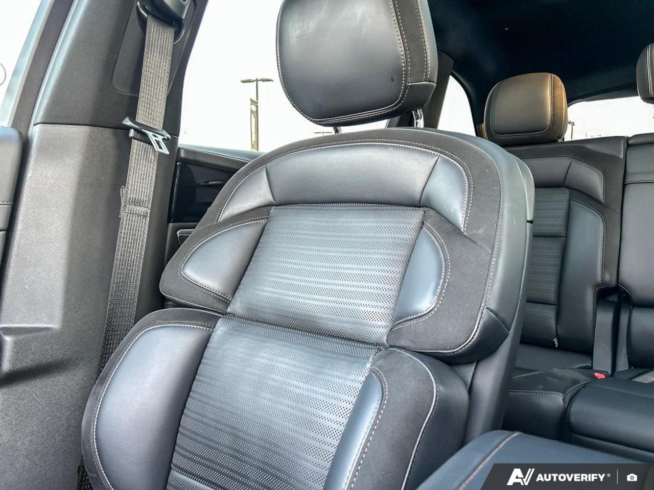 2025 Lincoln Nautilus Reserve RESERVE JET PACK!! FACTORY WARRANTY CERTIFIED Photo