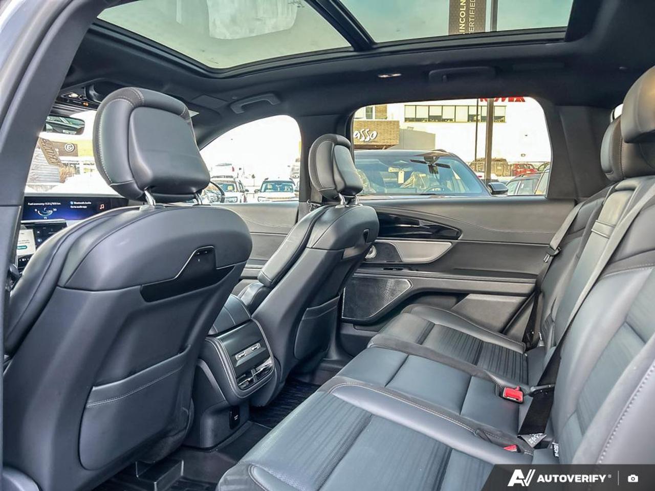 2025 Lincoln Nautilus Reserve RESERVE JET PACK!! FACTORY WARRANTY CERTIFIED Photo