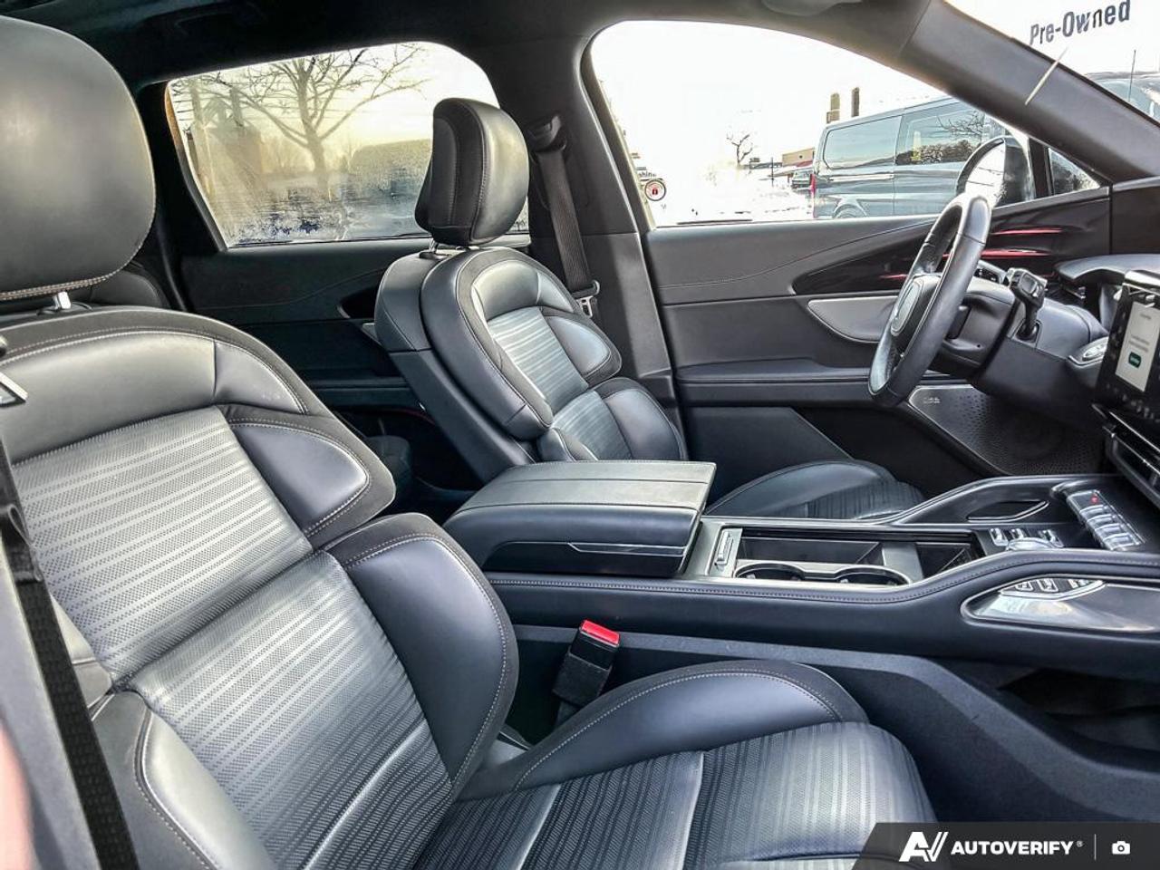 2025 Lincoln Nautilus Reserve RESERVE JET PACK!! FACTORY WARRANTY CERTIFIED Photo