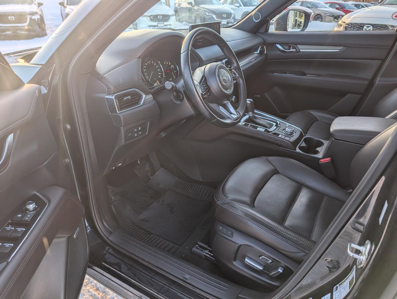 2021 Mazda CX-5 Signature Photo