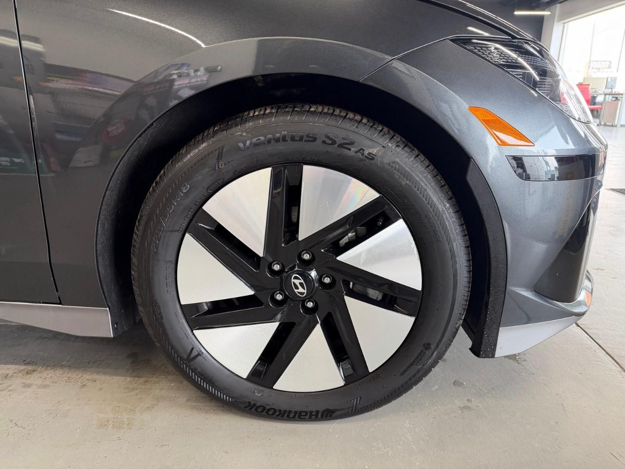 2025 Hyundai IONIQ 6 Preferred Photo