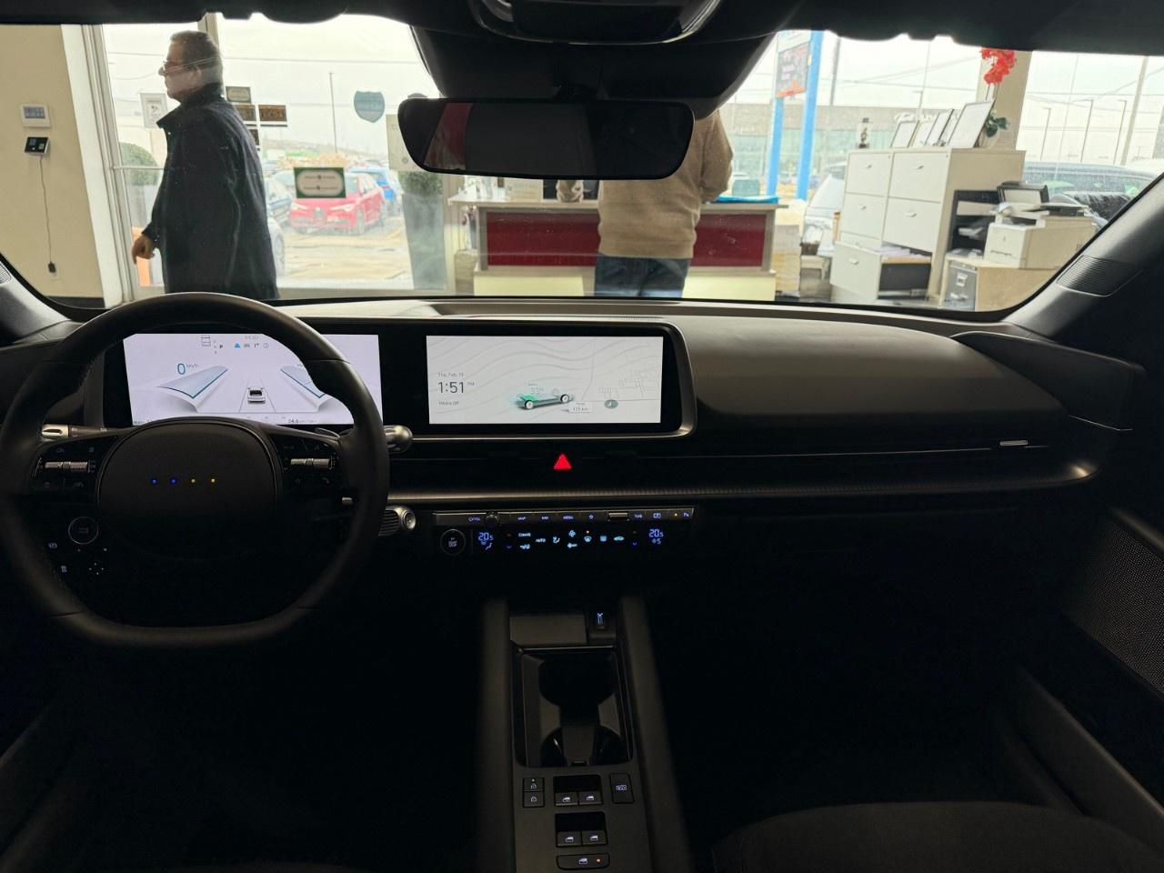 2025 Hyundai IONIQ 6 Preferred Photo