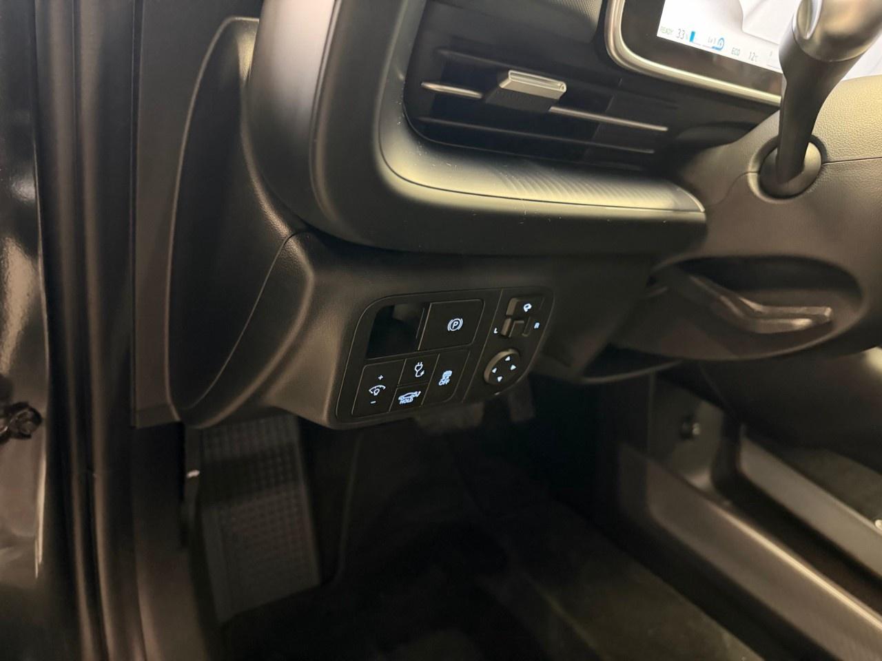 2025 Hyundai IONIQ 6 Preferred Photo