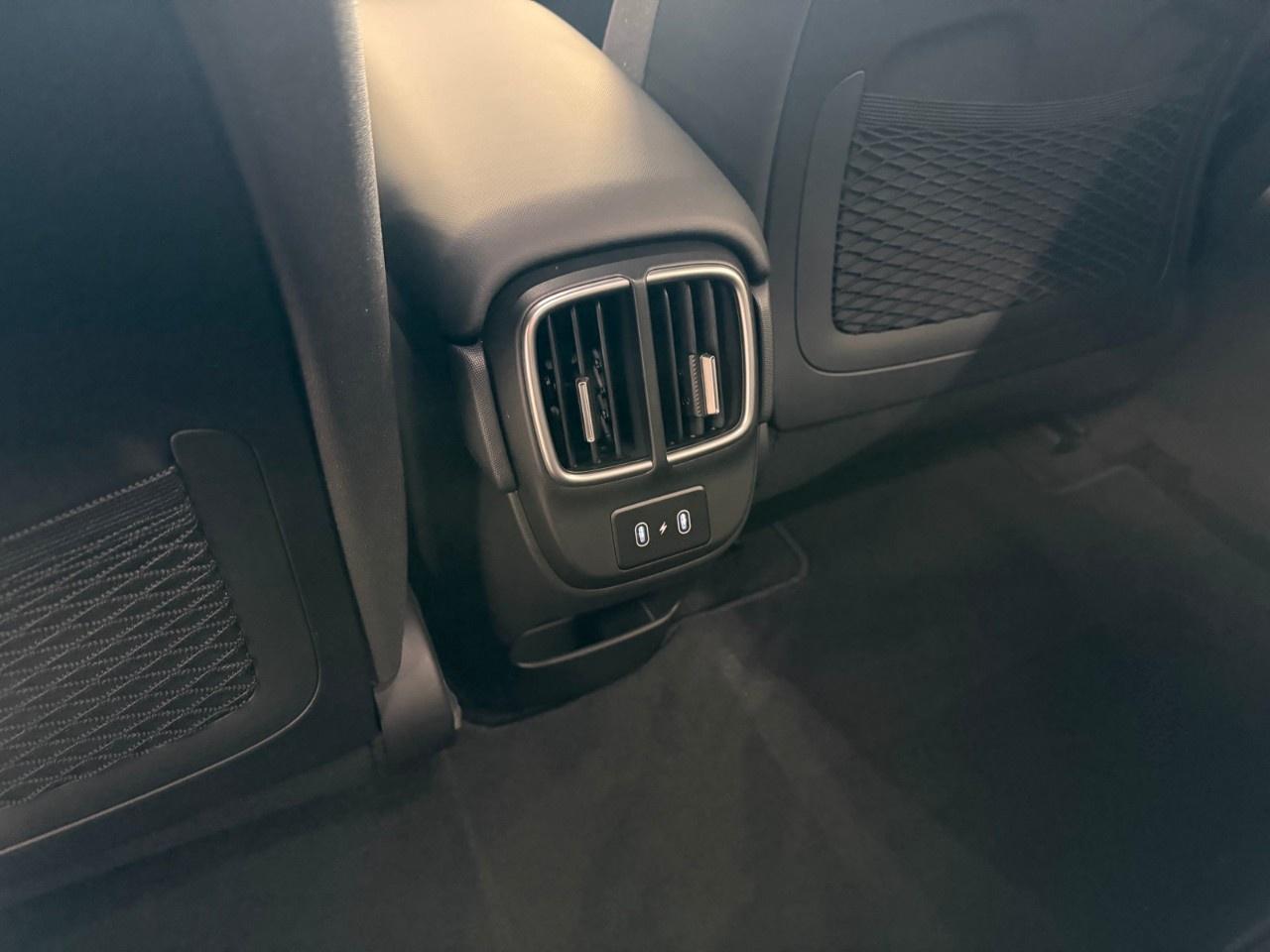 2025 Hyundai IONIQ 6 Preferred Photo