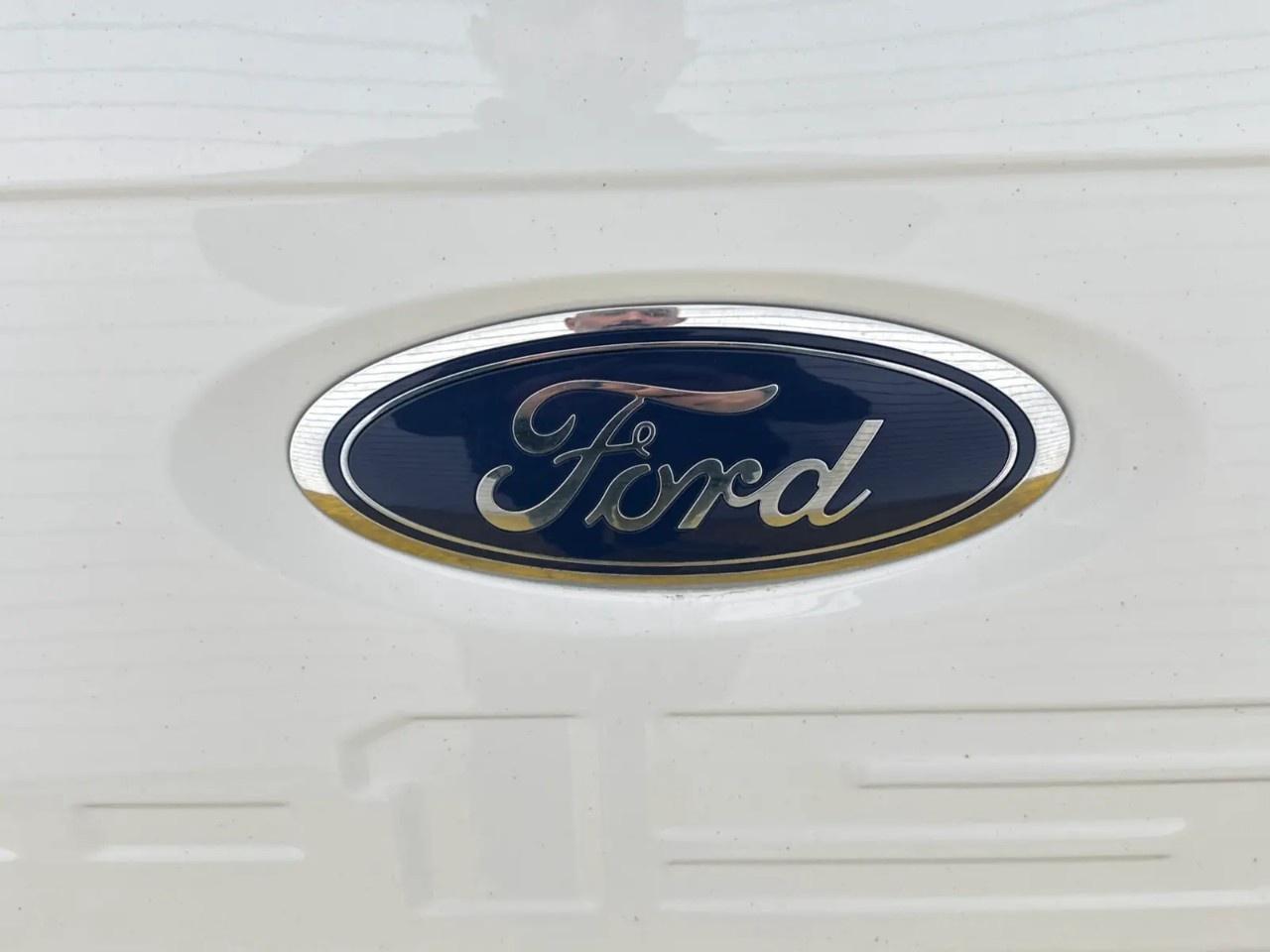 2023 Ford F-150 XLT Photo