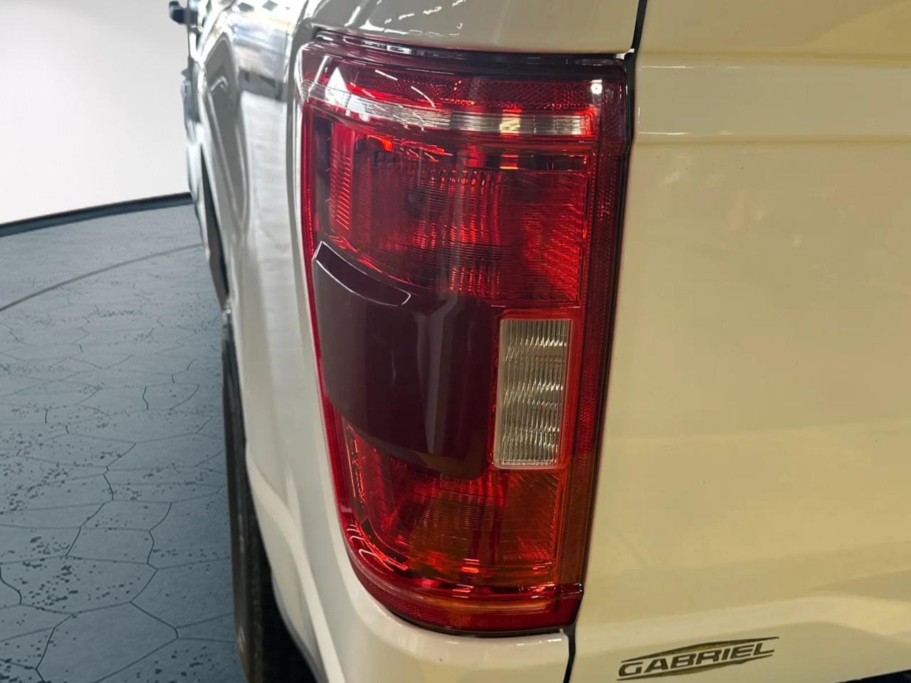 2023 Ford F-150 XLT Photo